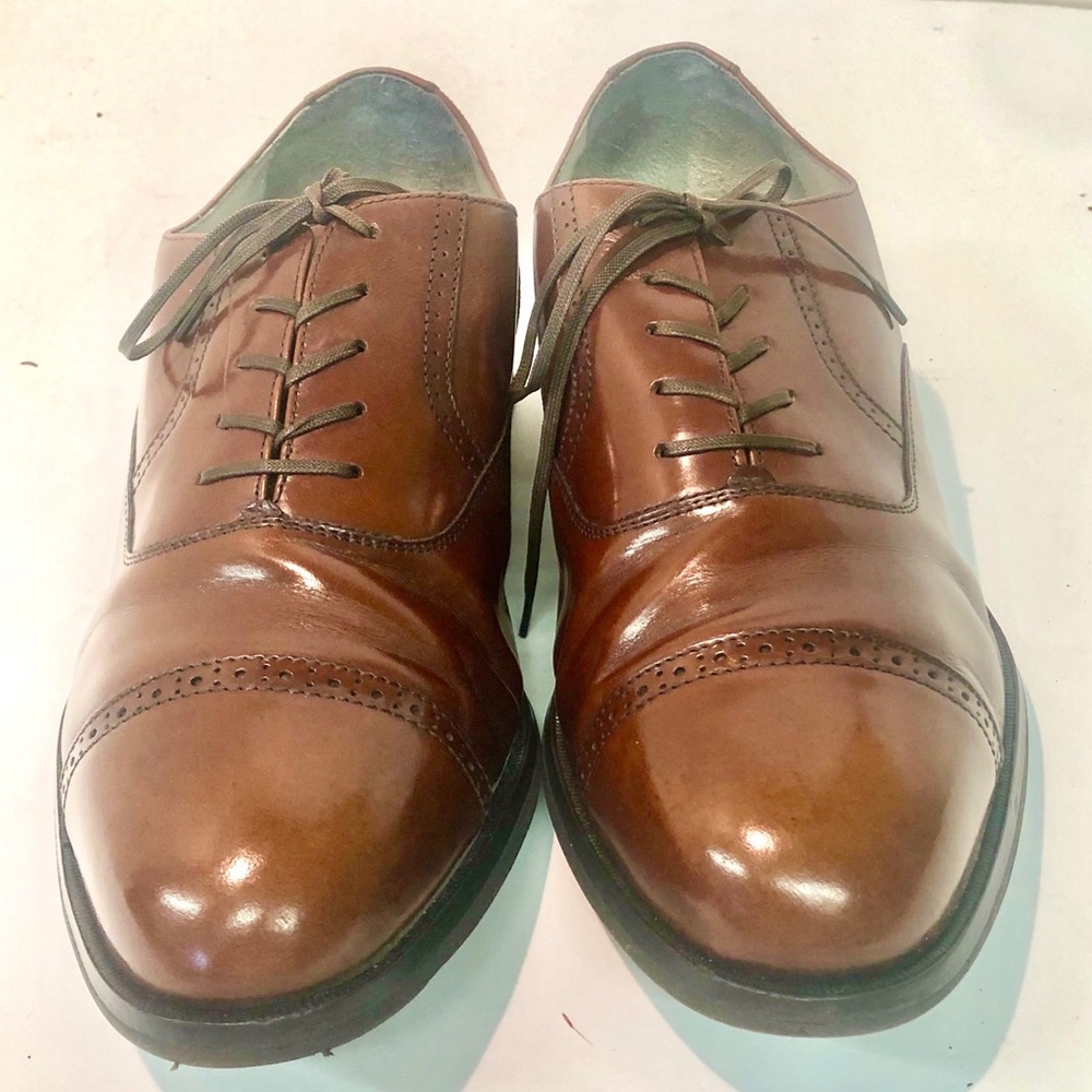 MEN’S DRESS SHOES BY ROCKPORT. - Picture 3 of 8